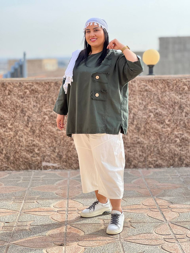 شومیز سه دکمه رنگ یشمی زنانه