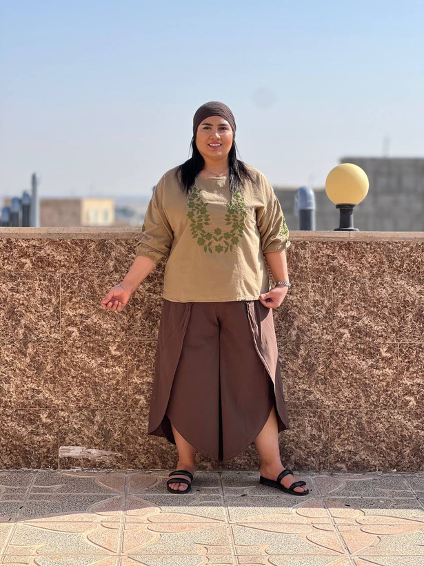 شومیز زنانه سروناز رنگ نسکافه ای