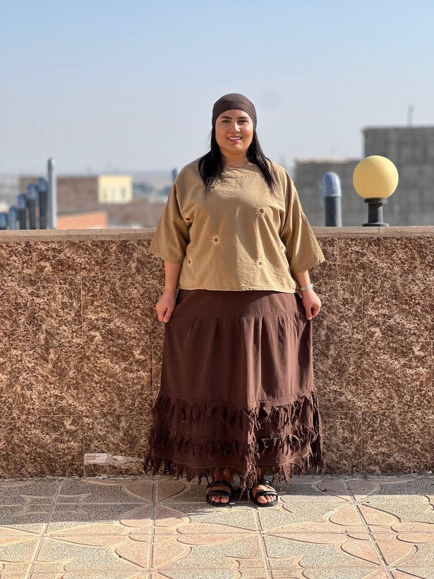 کراپ زنانه ترنم نسکافه ای